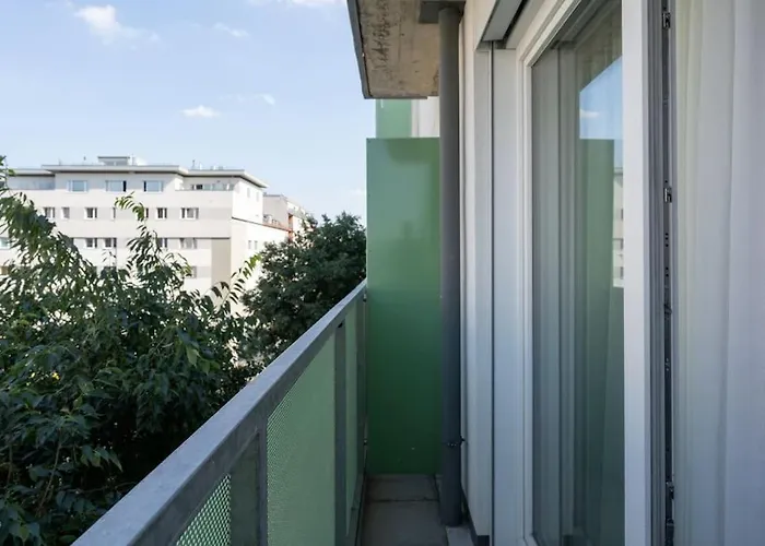 Апартаменти Cute 1br Hideaway & Quick By Hm *